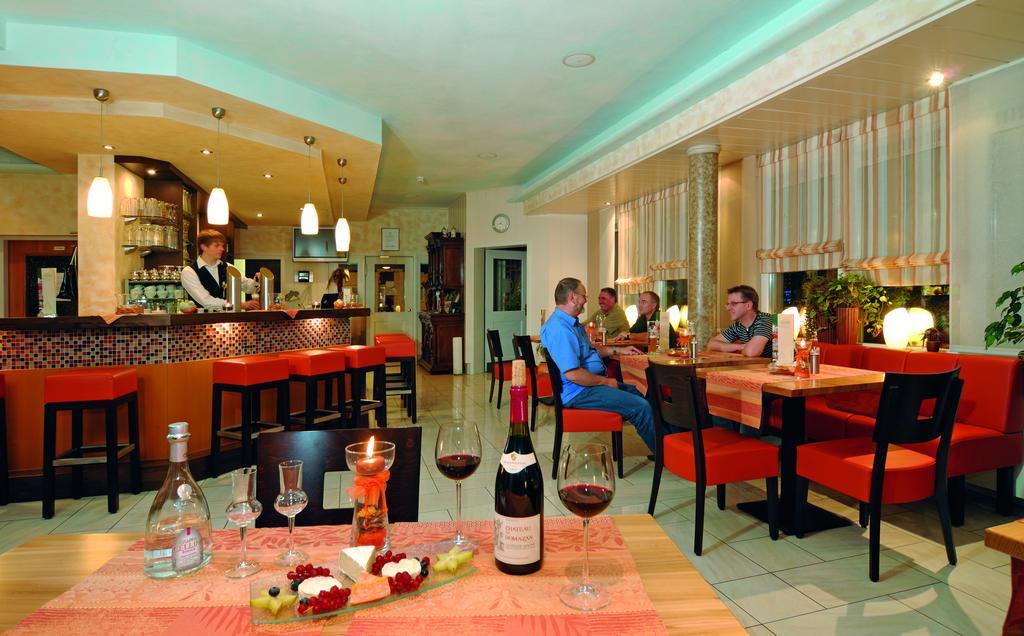 Hotel Maurer Saarwellingen Екстериор снимка