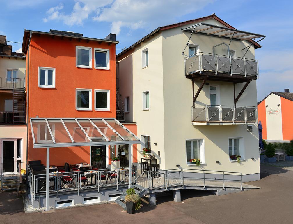 Hotel Maurer Saarwellingen Екстериор снимка