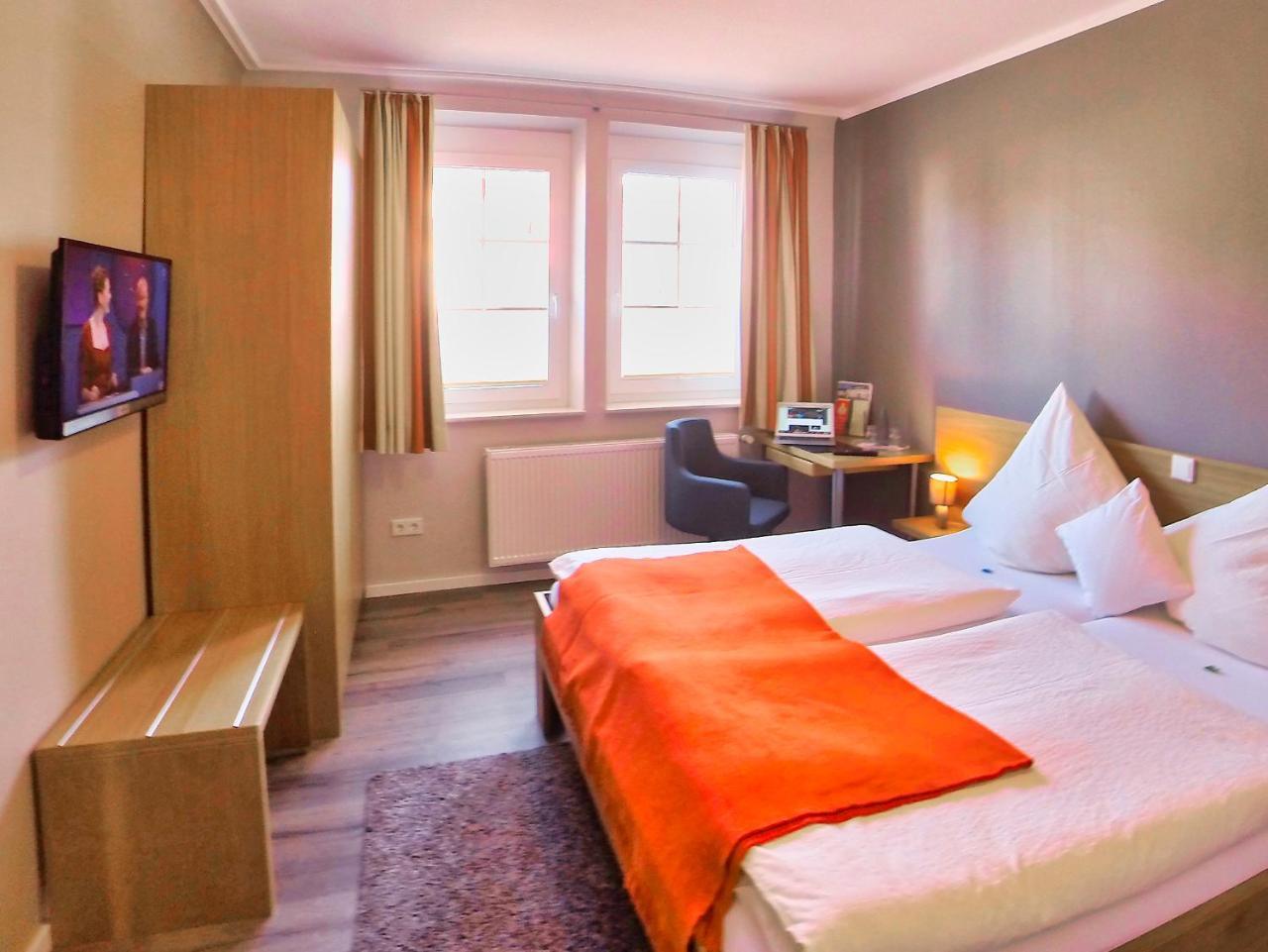 Hotel Maurer Saarwellingen Екстериор снимка