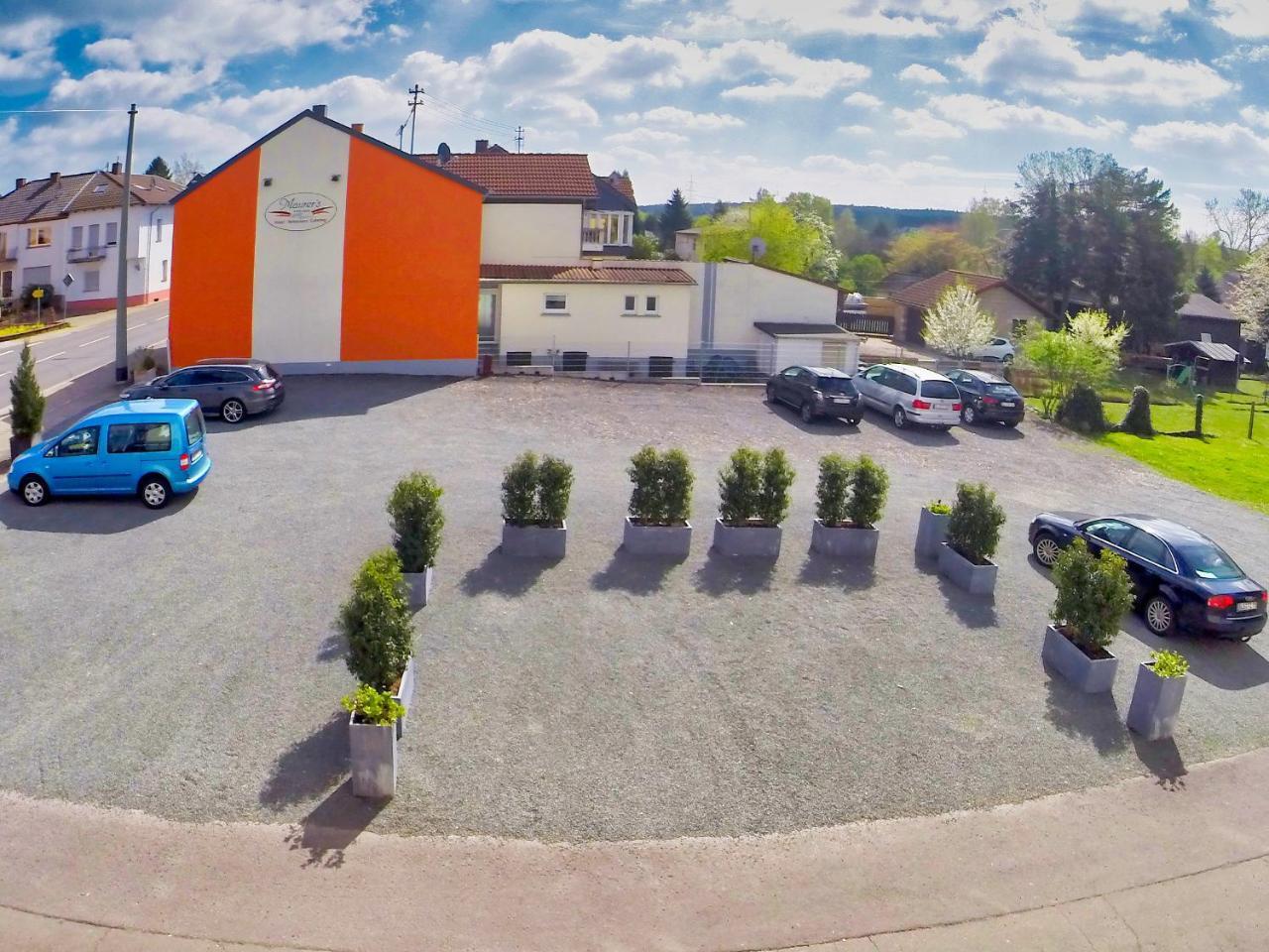 Hotel Maurer Saarwellingen Екстериор снимка