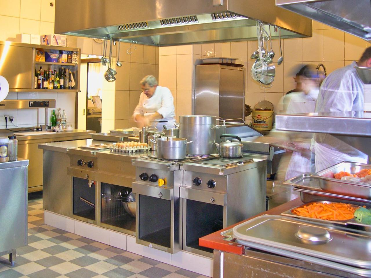 Hotel Maurer Saarwellingen Екстериор снимка