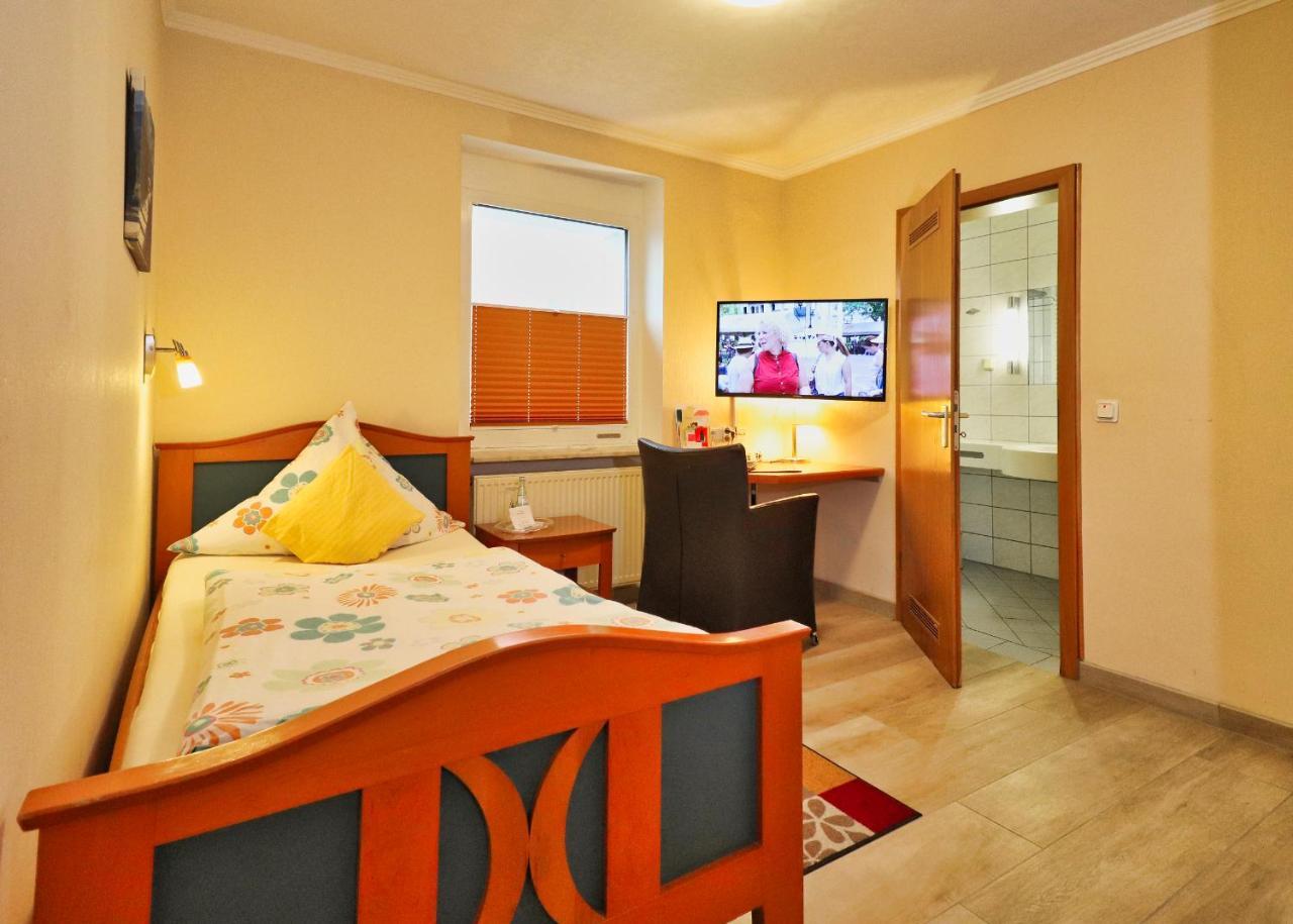 Hotel Maurer Saarwellingen Екстериор снимка