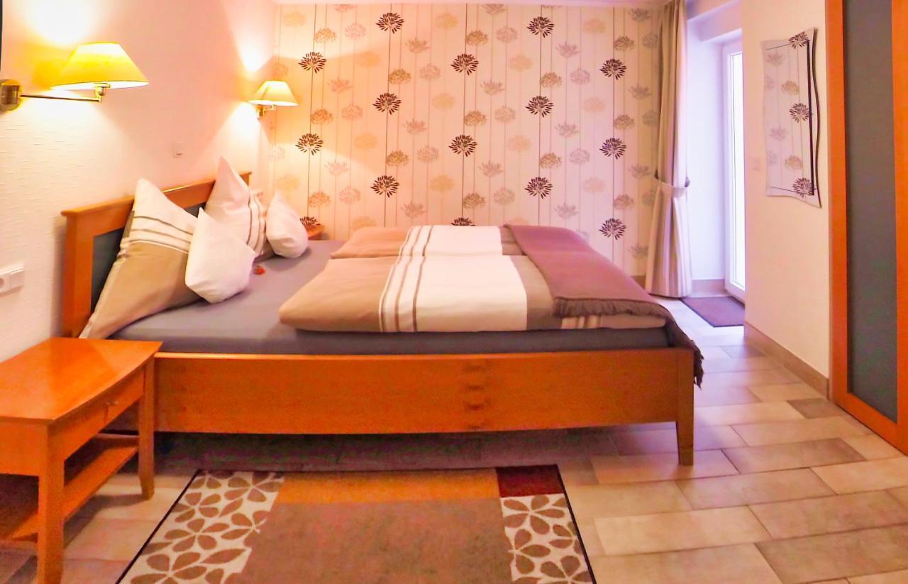 Hotel Maurer Saarwellingen Екстериор снимка